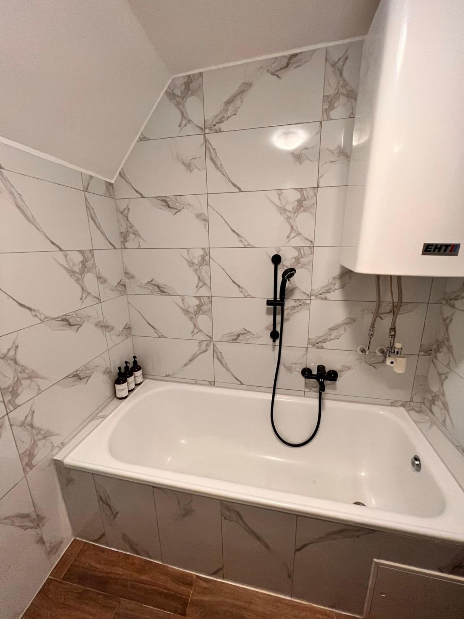 Perfekte Lage! Ganze Wohnung Burgblick Residenz Занкт-Файт-ан-дер-Ґлан Екстер'єр фото